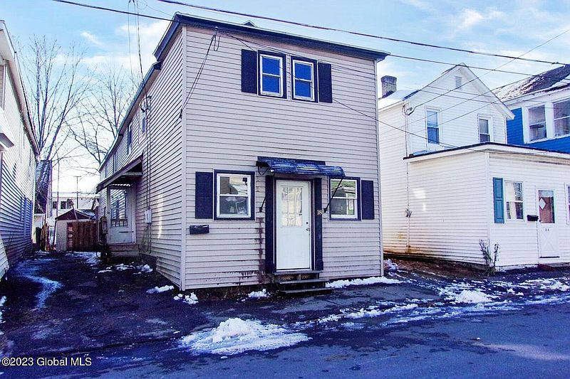 2nd image of 18 Reid Street