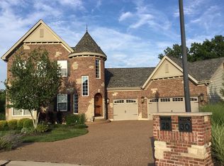 28 Burnside Ct, Saint Charles, MO 63303