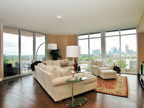 3rd image of 1820 Peachtree St NW Unit 1001