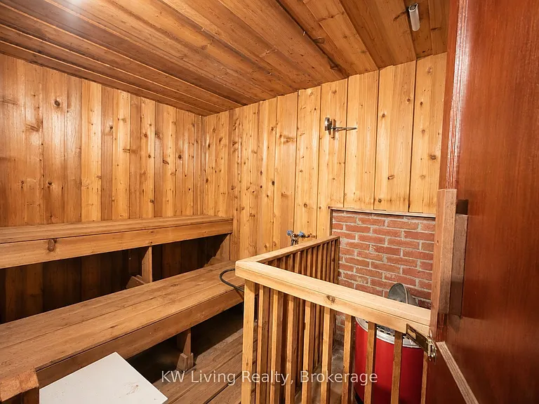 127 Lake Dr N — Photo 42
