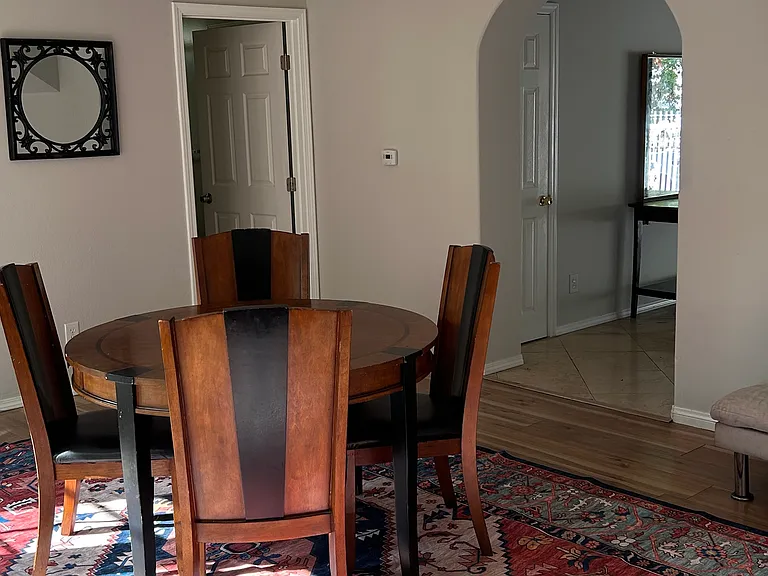 14548 Morrison St — Photo 12
