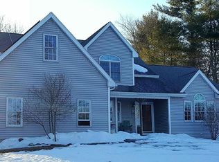 46 Hale Rd, Hubbardston, MA 01452