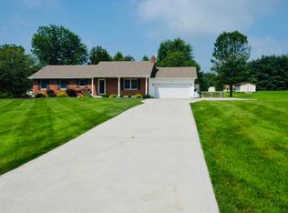 216 Chateaugay Dr SW, Pataskala, OH 43062