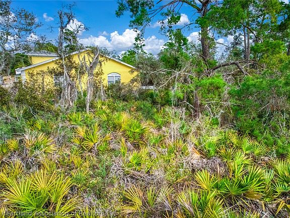 3rd image of 3085 W Scoralick Rd