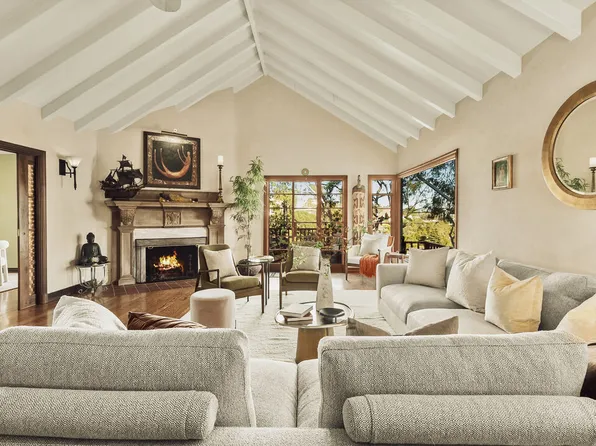 2882 Belden Dr, Los Angeles, CA 90068