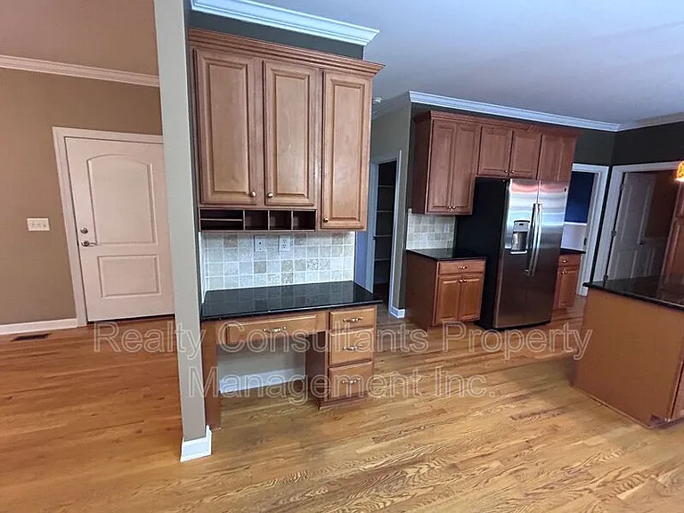 4540 Pebble Lake Dr — Photo 18