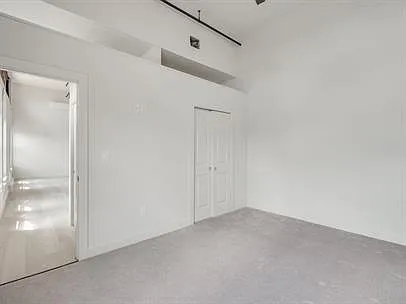 105 William St — Photo 9