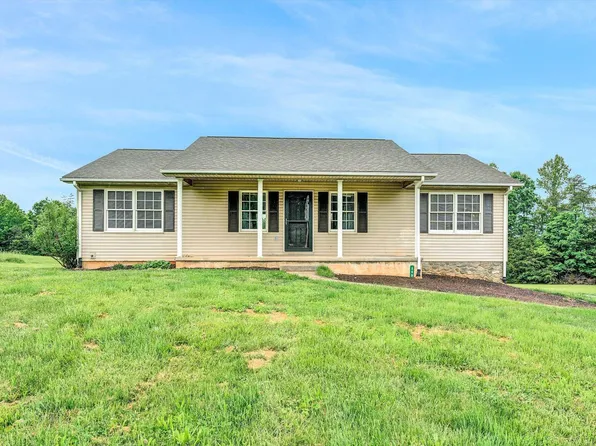 549 Lost Mountain Rd, Wirtz, VA 24184