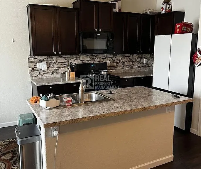 1437 Kansas Ave — Photo 7