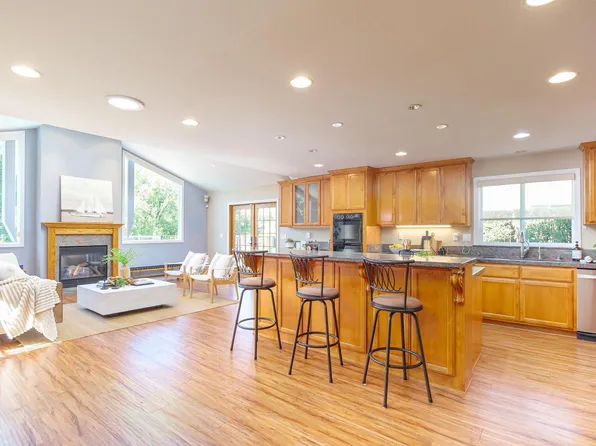 92 Upper Oak Drive, San Rafael, CA 94903