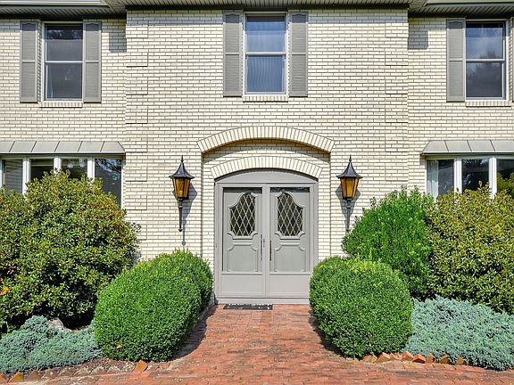 4th image of 5 Vista Dr