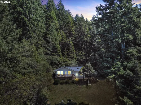 95475 Highway 101 S, Yachats, OR 97498