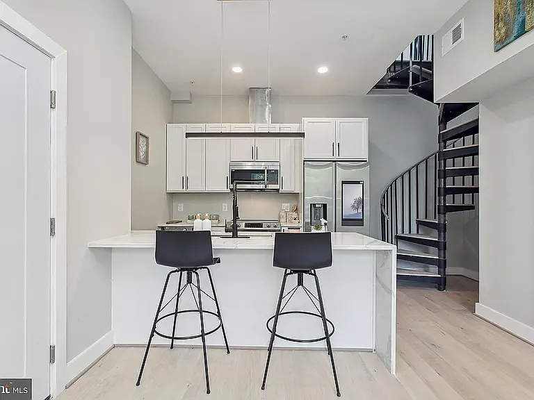 2213 M St NE #13 — Photo 7