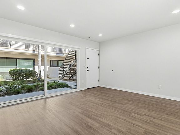 3rd image of 354-356 4th Ave #3-R