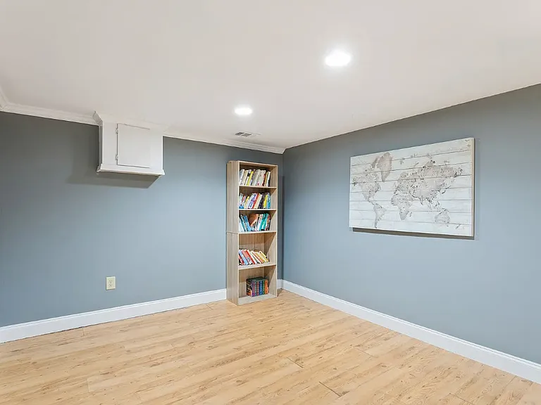388 Tall Oaks Dr NE — Photo 17