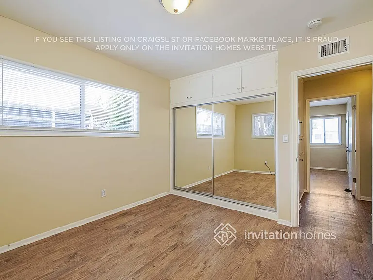 19520 Haynes St — Photo 15