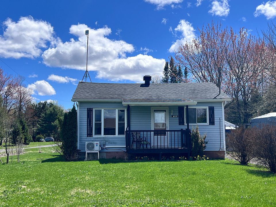 1st image of 2082 Sandy Hill Rd