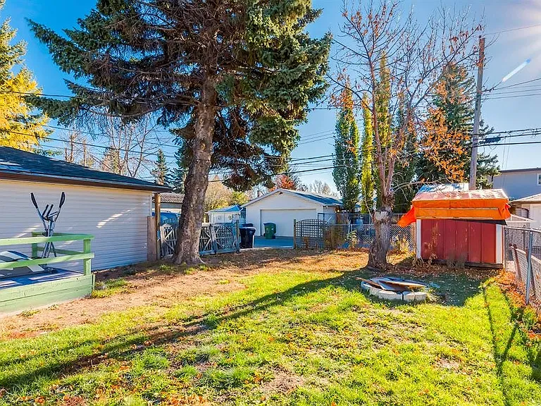 100 Lynndale Rd SE — Photo 14