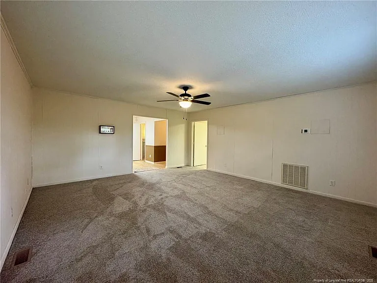 400 Harrill St — Photo 16