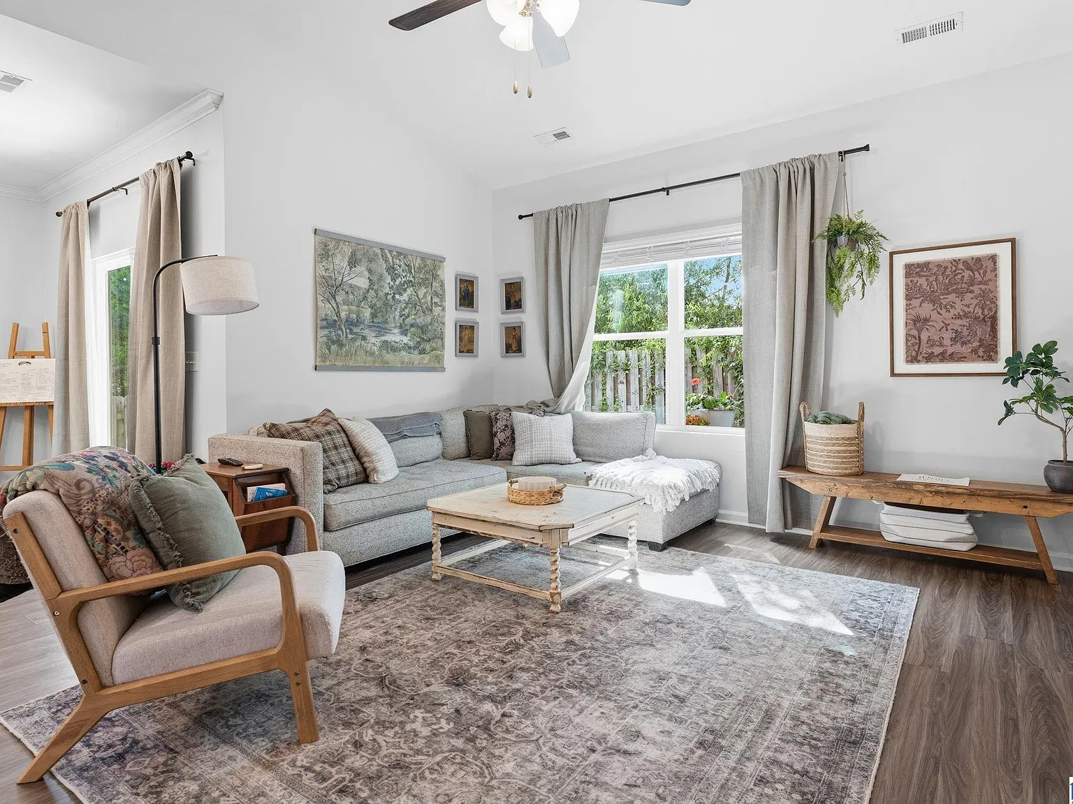 4 bed, 2.0 bath, $2,500 — Photo 4
