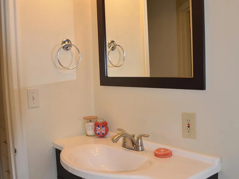 315 Gordon St — Photo 10