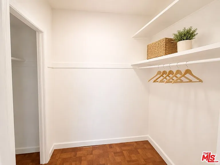 634 S Gramercy Pl #304 — Photo 5