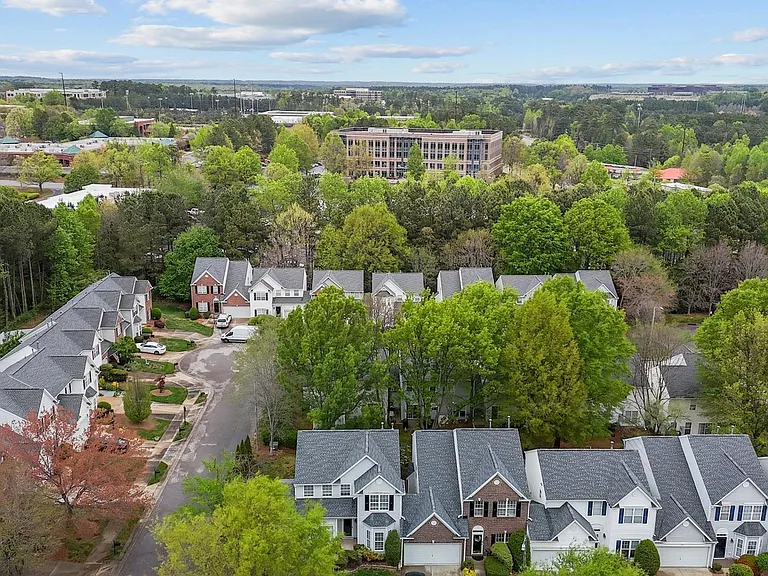 5316 Corinthian Way — Photo 38