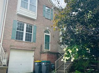 11 Barclay Dr, Hockessin, DE 19707
