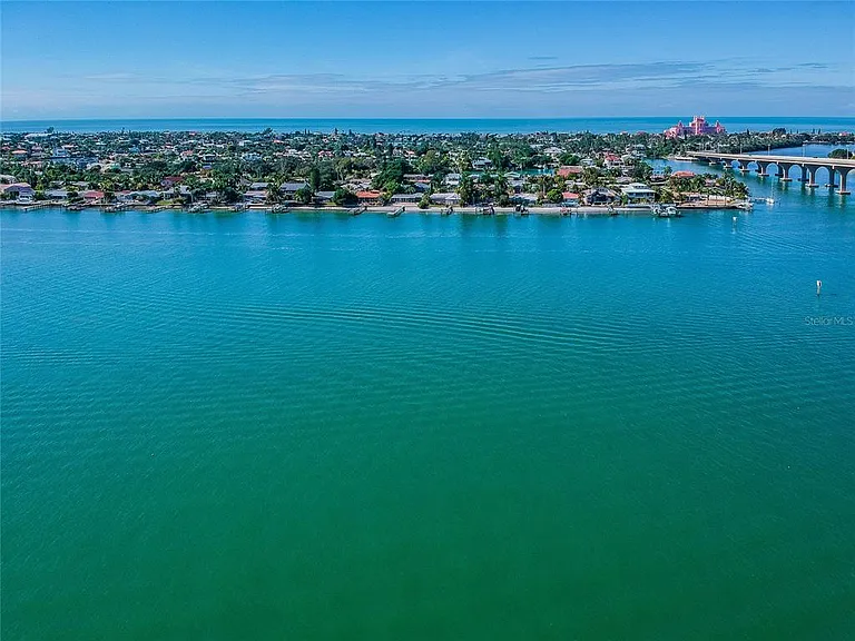 5901 Bahia Del Mar Cir #518 — Photo 23
