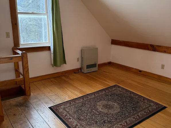 2080 North Rd, Mount Vernon, ME 04352