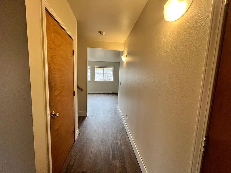 1304 N Brooklane St — Photo 10