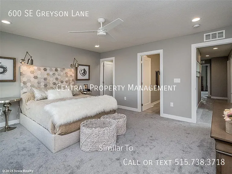600 SE Greyson Ln — Photo 11