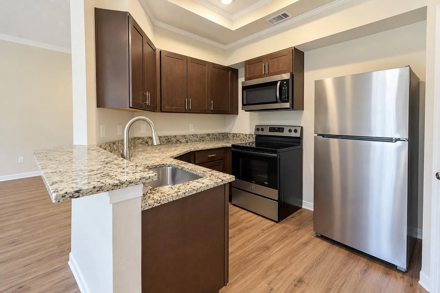 1 bed, 1.0 bath, 608 sqft, $1,195 — Photo 4