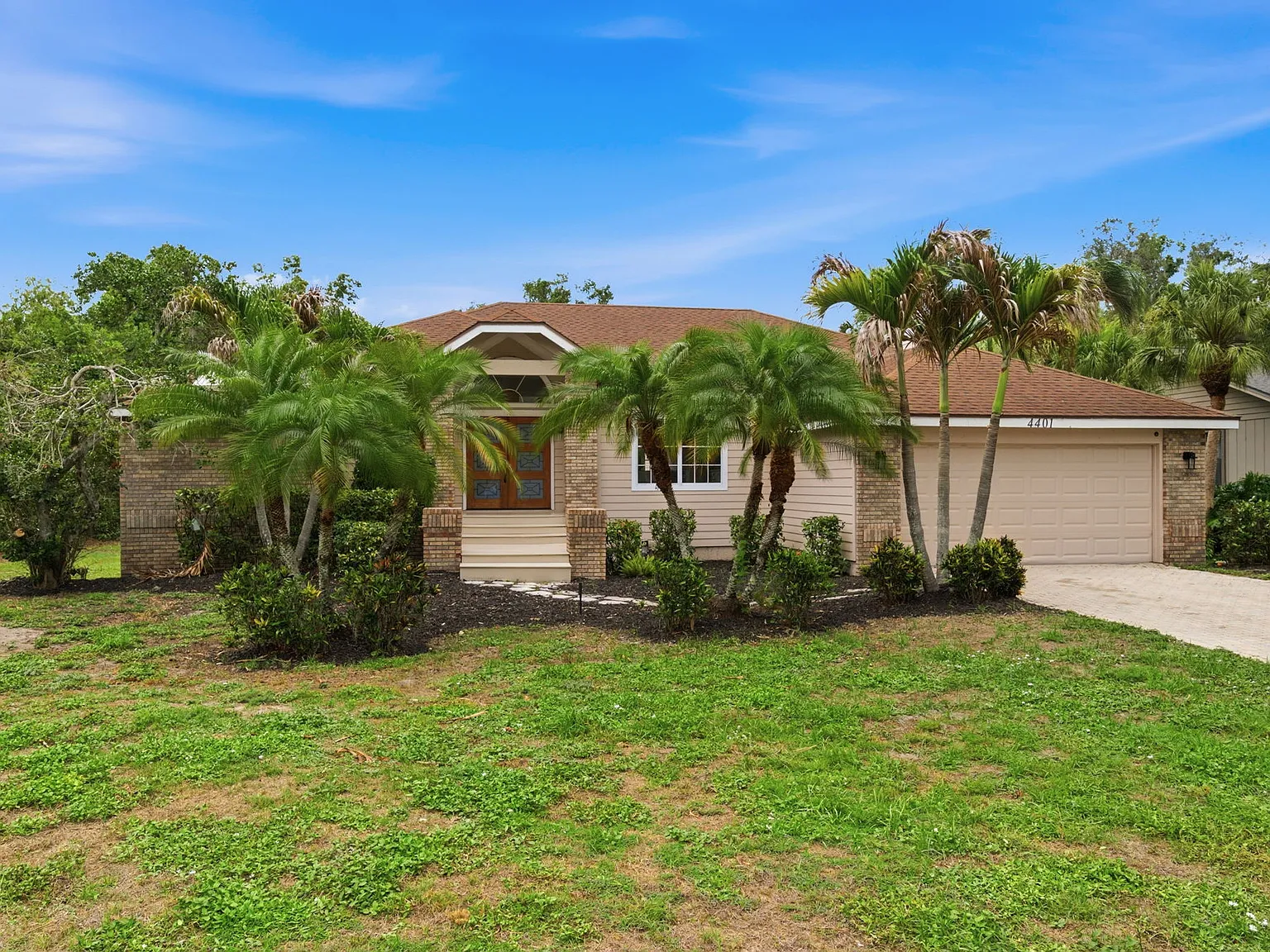 3 bed, 2057 sqft, $3,500 — Photo 2