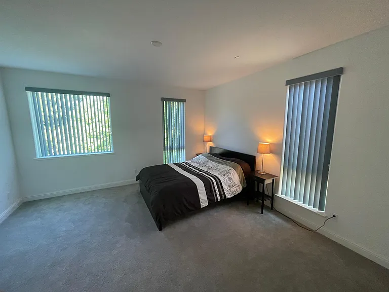 3229 Albany Ter — Photo 13