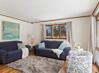 913 W Burnett St, Beaver Dam, WI 53916