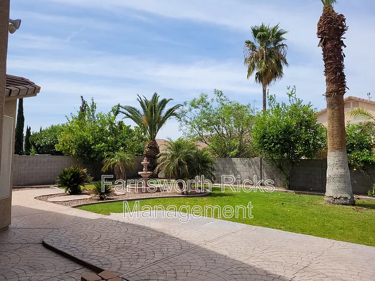 1270 W Flintlock Way — Photo 33
