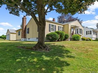 28 N Star Dr, Seymour, CT 06483