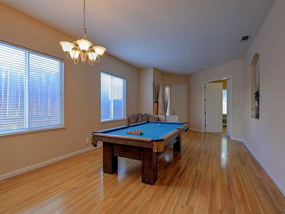 3rd image of 6423 Cormorant Cir