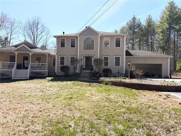 771 Gibson Hill Rd, Coventry, RI 02827
