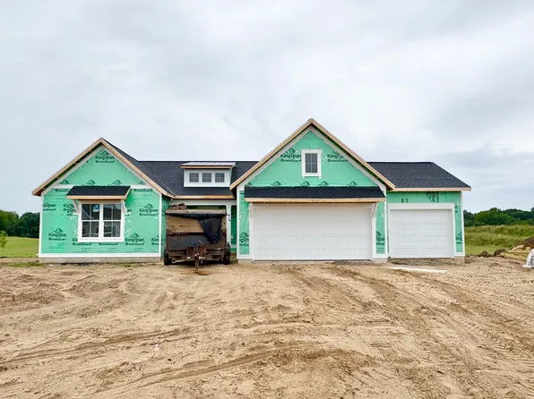 7093 Kettle Dale Ave SE, Alto, MI 49302