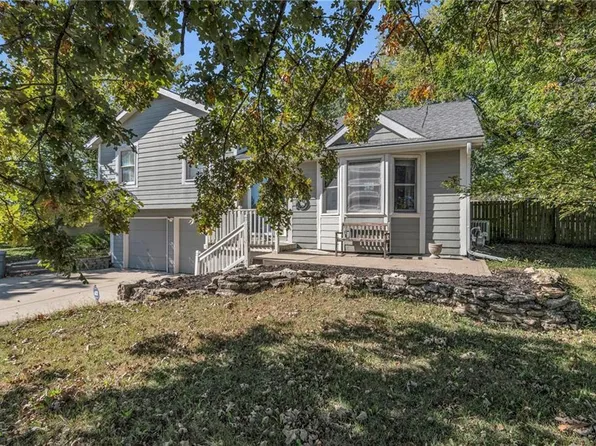 15500 Terry Ave, Belton, MO 64012