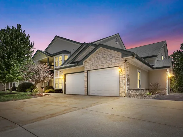 10210 W Deerwood LANE, Franklin, WI 53132