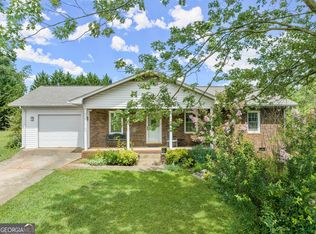 696 Asbestos Rd, Cleveland, GA 30528