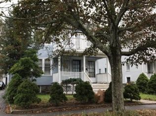 45 Dyer Ave, Milton, MA 02186