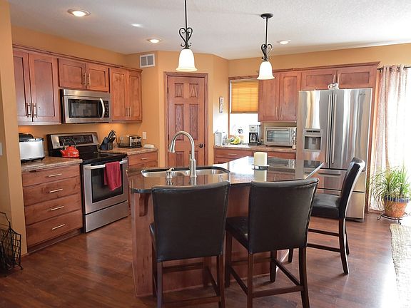 2nd image of 1617 Pine Siskin Ave S