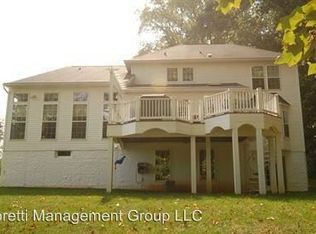 7249 Antares Dr, Gaithersburg, MD 20879