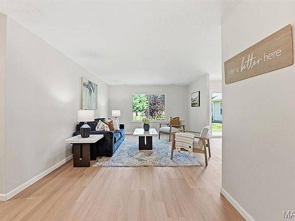 2nd image of 1419 Tahoe Valley Ct