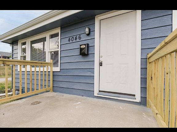 4th image of 4046 Monroe Ave