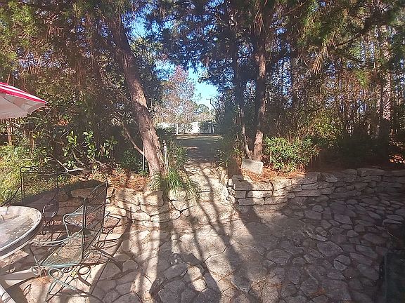 5th image of 8950 Eagle Nest Dr